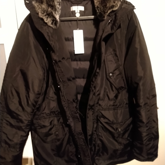 New Danier coat... Military style, XL - Picture 16 of 16
